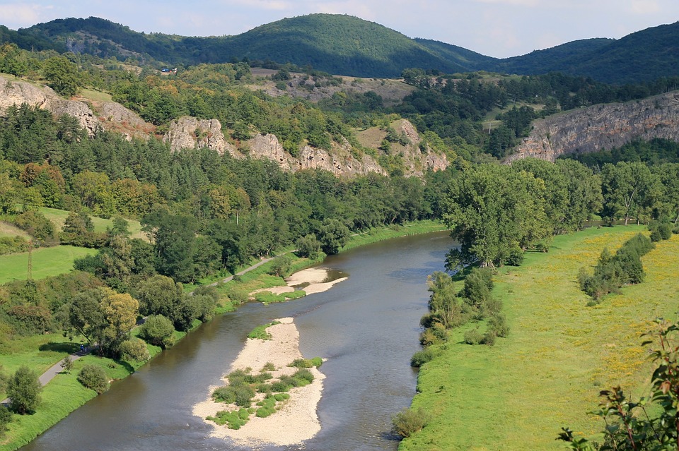 Prozkoumejte s dodávkou méně známé končiny naší vlasti