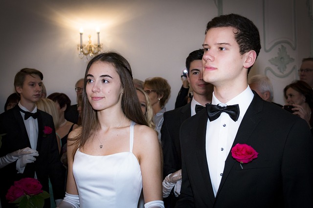 Chystáte se na některý z plesů v Praze? Nezapomeňte na správné šaty!